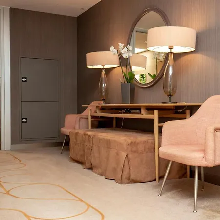 Das Im Kurhaus Отель 4*