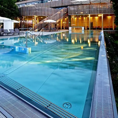 Отель Das Im Kurhaus 4*