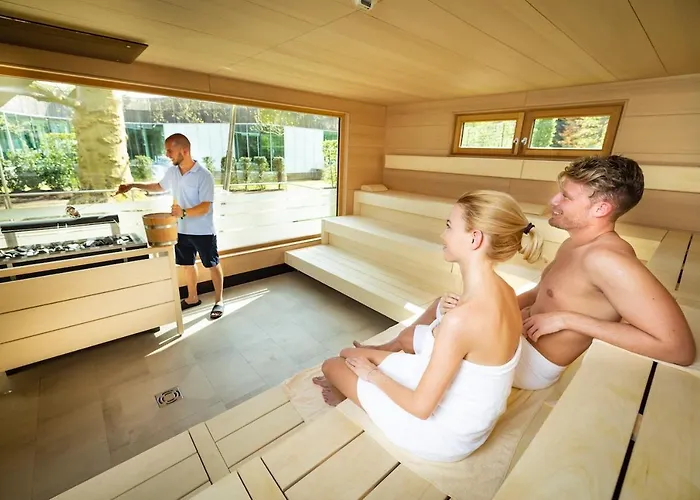 酒店 Das Im Kurhaus 4*